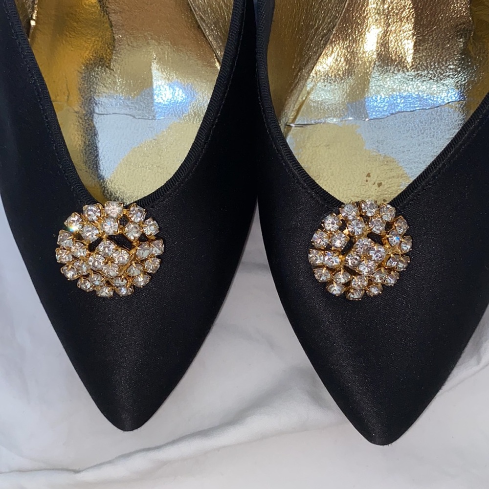 Dolce by Pierre Women’s vintage satin closed-toe heel. Size 7. - Picture 8 of 8